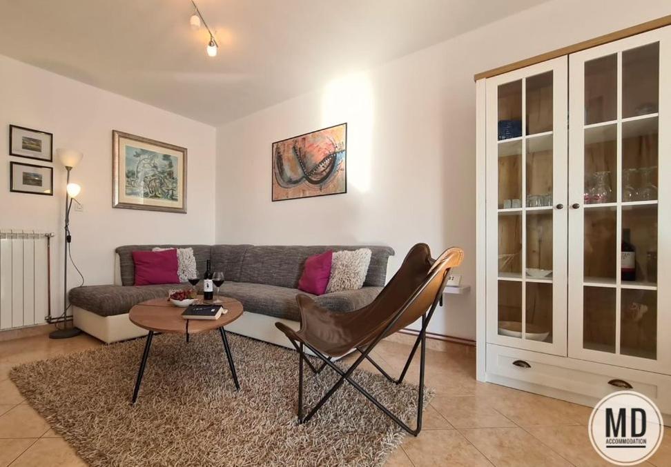 Apartment Valery Pula Extérieur photo